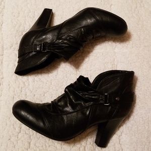 Guess booties